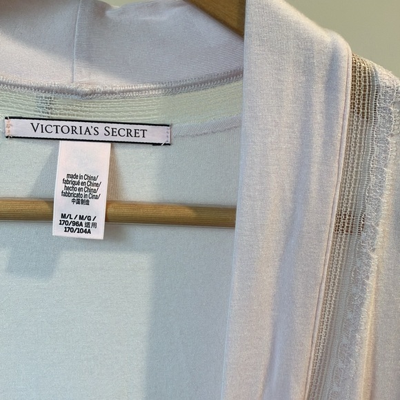 Victoria’s Secret Robe - Picture 2 of 3